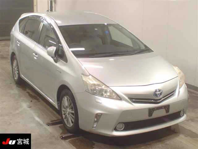 TOYOTA PRIUS — фото