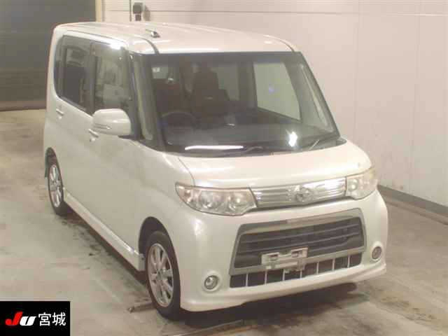DAIHATSU TANTO — фото