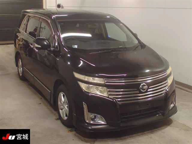 NISSAN ELGRAND — фото