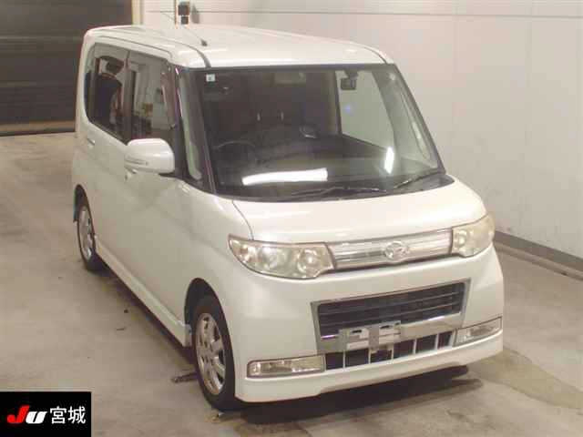 DAIHATSU TANTO — фото