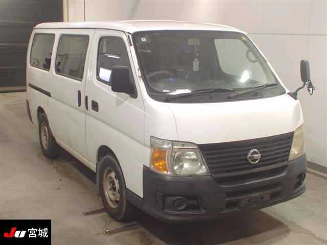NISSAN CARAVAN — фото