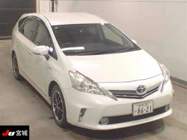 TOYOTA PRIUS — фото