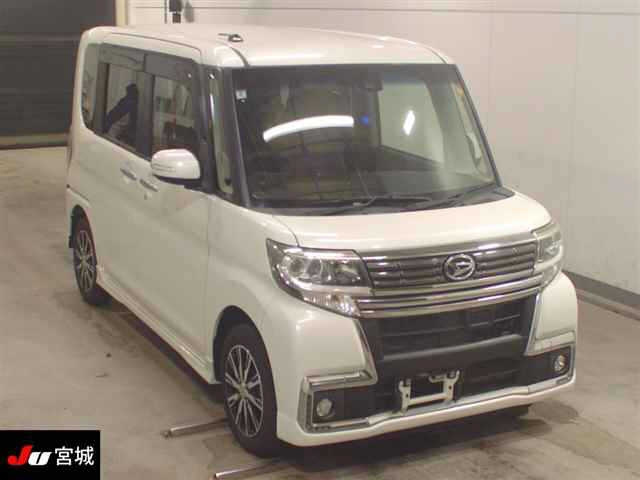 DAIHATSU TANTO — фото