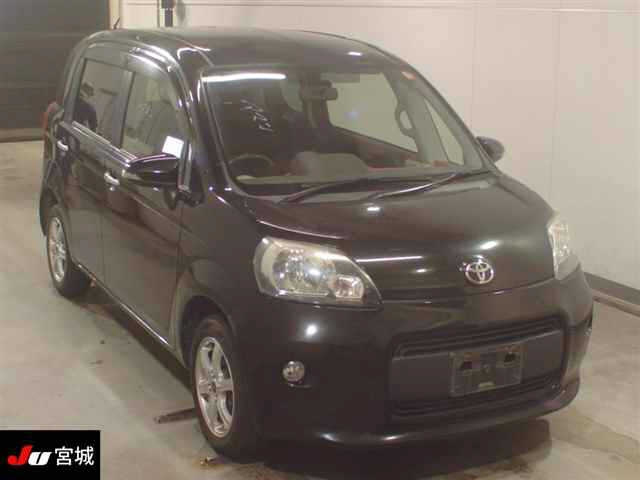 TOYOTA PORTE — фото