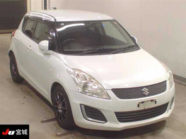 SUZUKI SWIFT — фото
