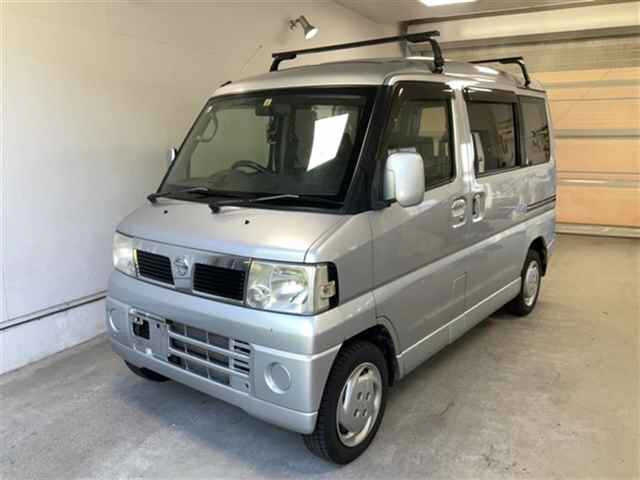 NISSAN CLIPPER — фото