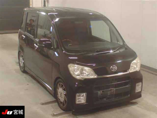 DAIHATSU TANTO — фото