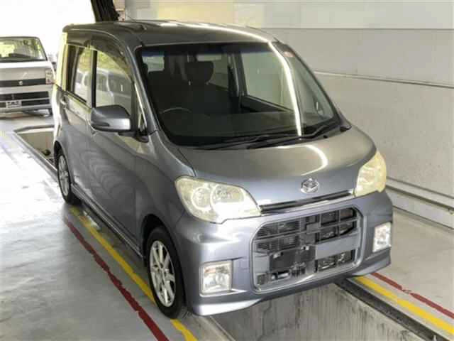 DAIHATSU TANTO — фото
