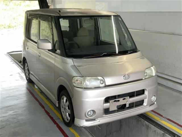 DAIHATSU TANTO — фото