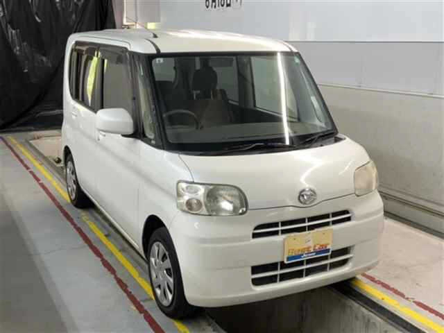 DAIHATSU TANTO — фото