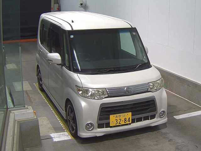 DAIHATSU TANTO — фото