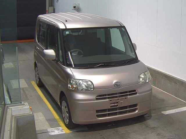 DAIHATSU TANTO — фото