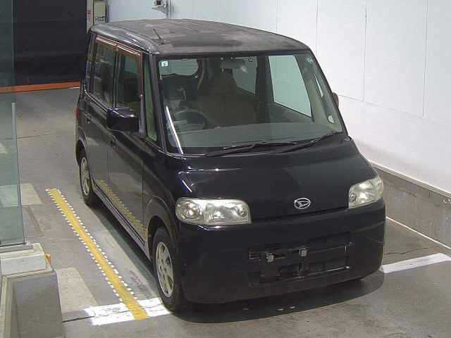 DAIHATSU TANTO — фото