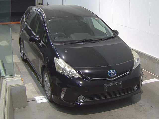 TOYOTA PRIUS — фото