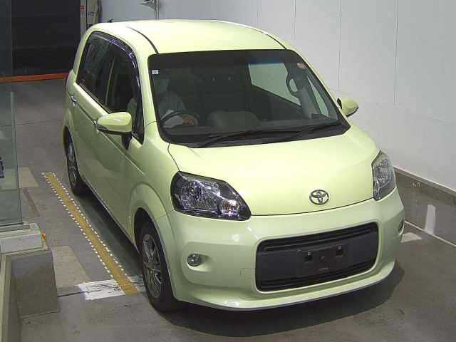 TOYOTA PORTE