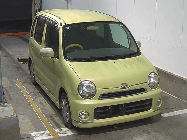 DAIHATSU MOVE LATTE