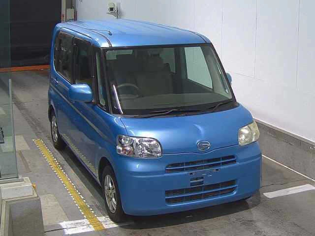 DAIHATSU TANTO — фото