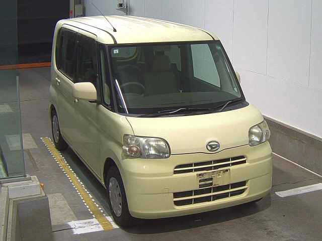 DAIHATSU TANTO — фото