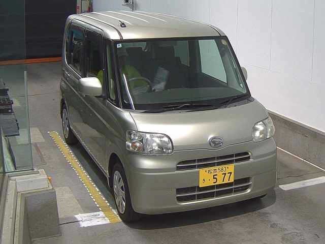 DAIHATSU TANTO — фото