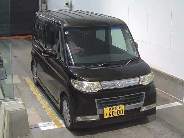 DAIHATSU TANTO — фото
