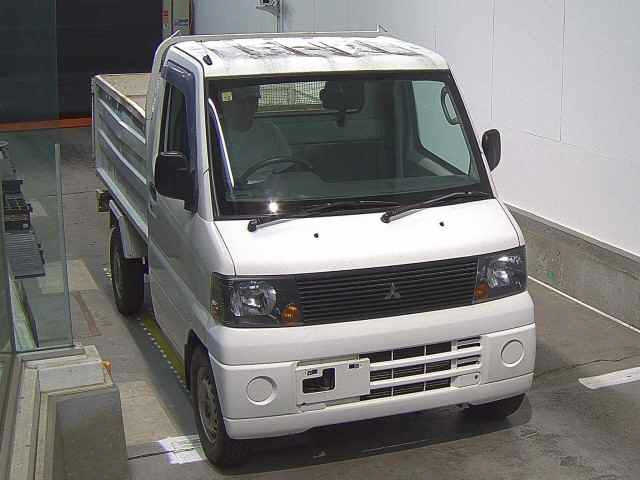 MITSUBISHI MINICAB TRUCK
