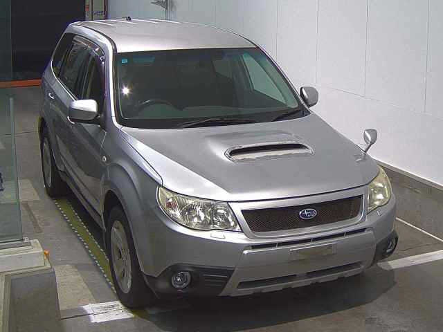 SUBARU FORESTER — фото