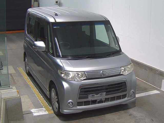 DAIHATSU TANTO — фото