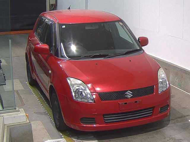 SUZUKI SWIFT — фото