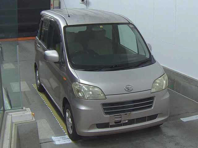 DAIHATSU TANTO — фото