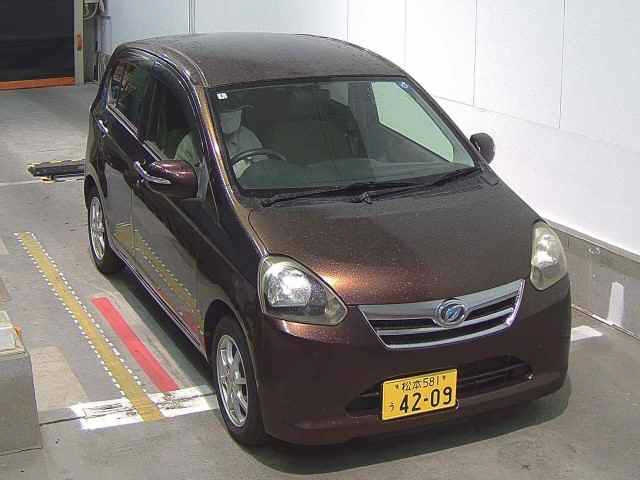 DAIHATSU MIRA — фото
