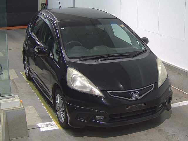 HONDA FIT — фото