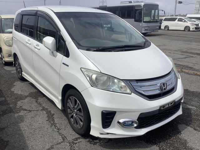 HONDA FREED — фото