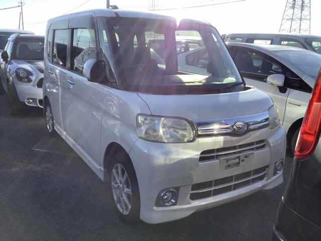 DAIHATSU TANTO — фото