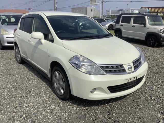 NISSAN TIIDA — фото