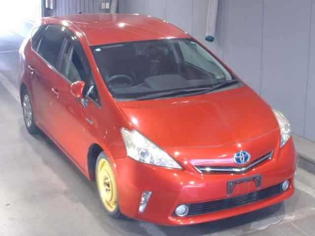 TOYOTA PRIUS — фото