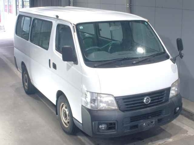 NISSAN CARAVAN — фото