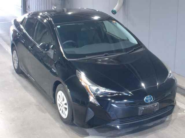 TOYOTA PRIUS — фото