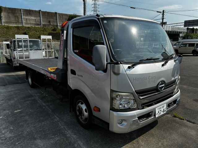 HINO DUTRO — фото