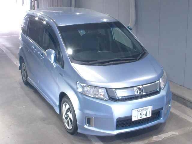 HONDA FREED — фото