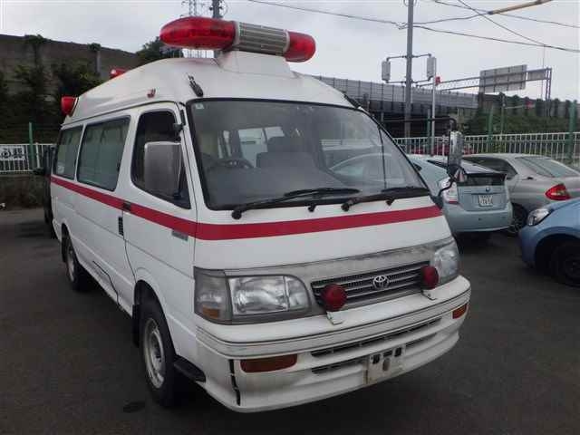 TOYOTA HIACE — фото