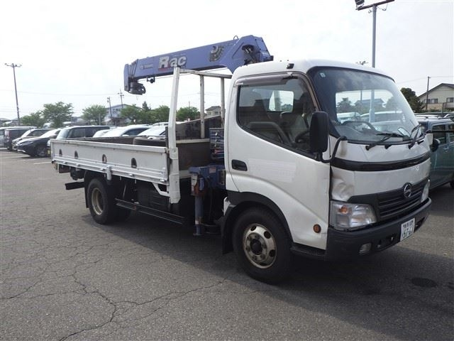 HINO DUTRO — фото
