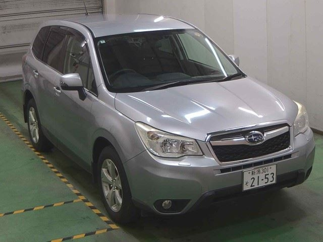 SUBARU FORESTER — фото