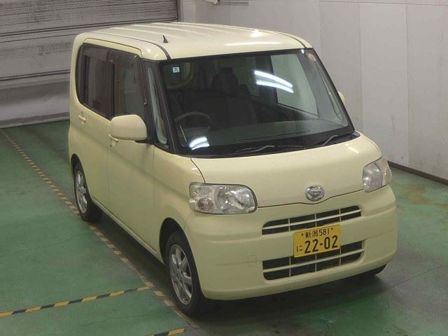DAIHATSU TANTO — фото
