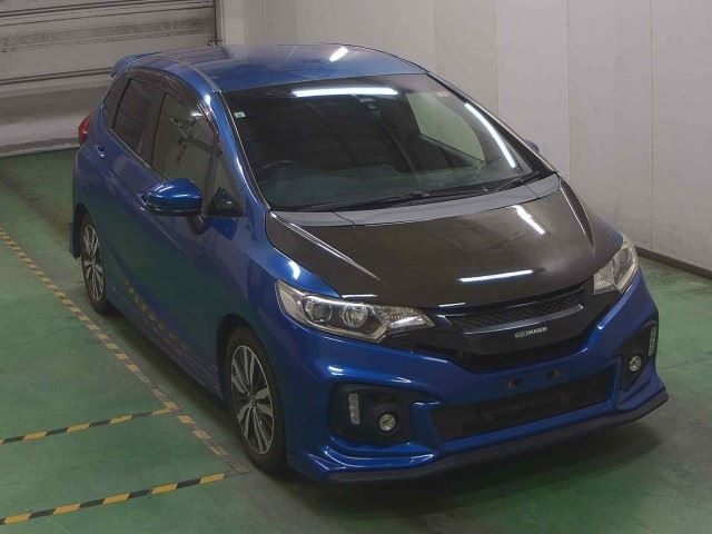 HONDA FIT — фото