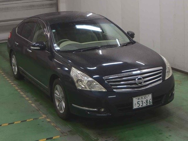 NISSAN TEANA — фото