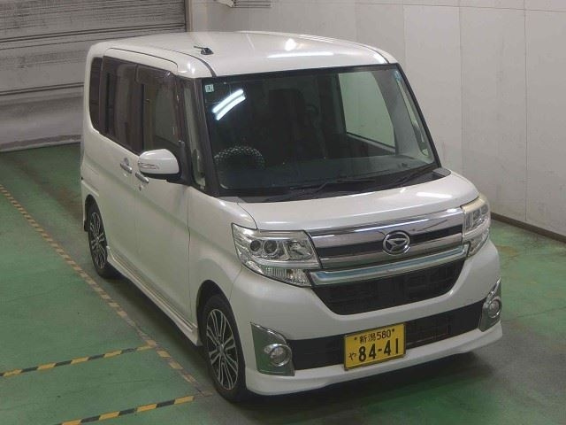 DAIHATSU TANTO — фото