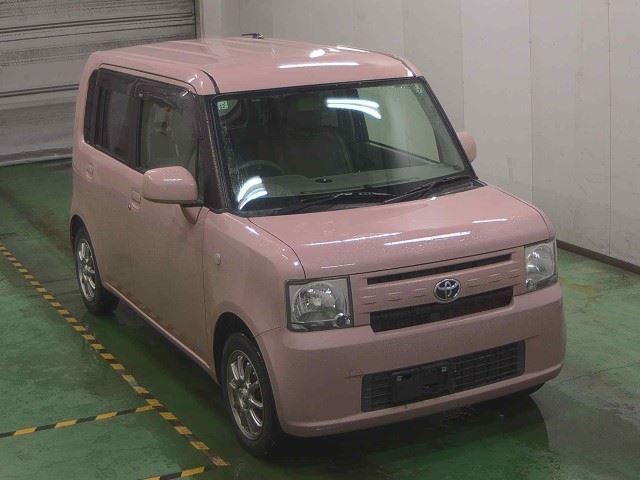 TOYOTA PIXIS — фото