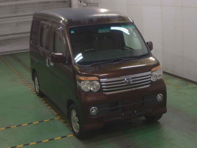 DAIHATSU ATRAI — фото