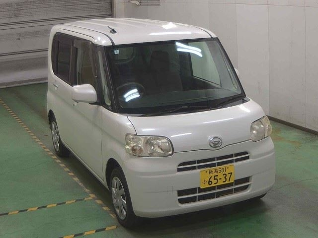 DAIHATSU TANTO — фото