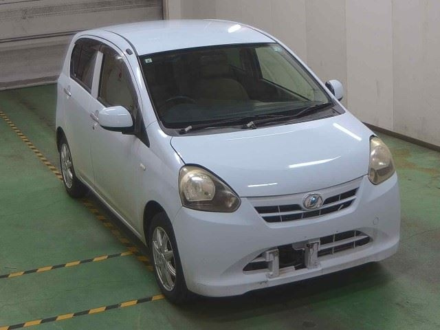 DAIHATSU MIRA — фото